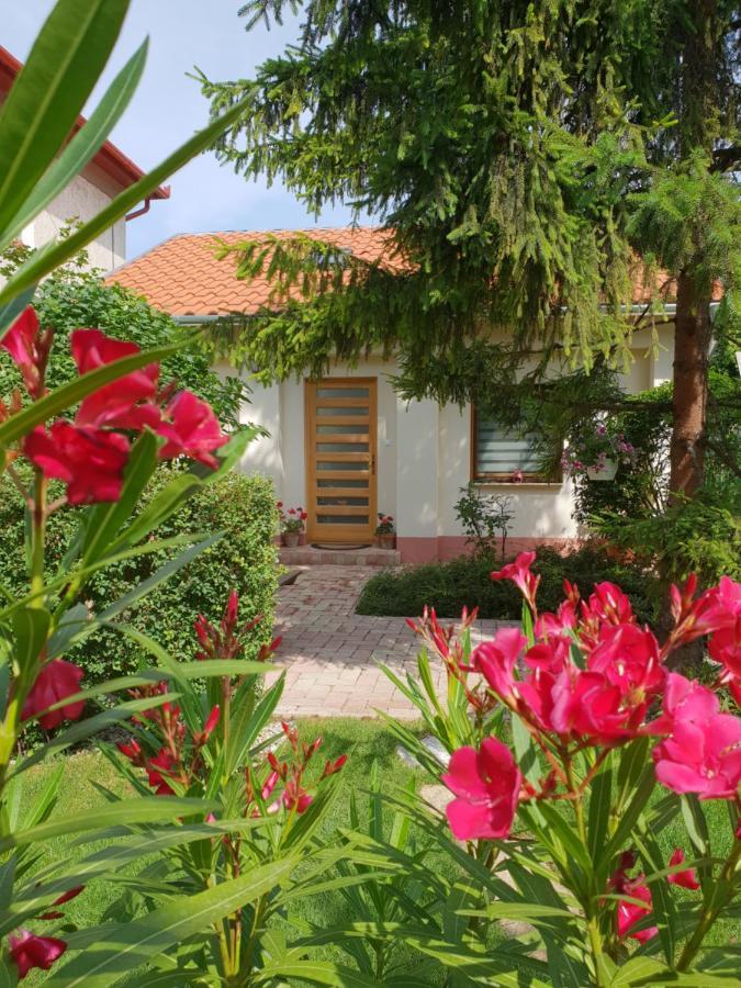 Füred Deluxe Garden Apartment Balatonfüred Buitenkant foto