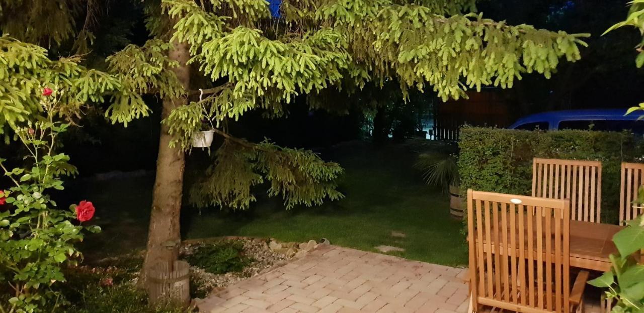 Füred Deluxe Garden Apartment Balatonfüred Buitenkant foto