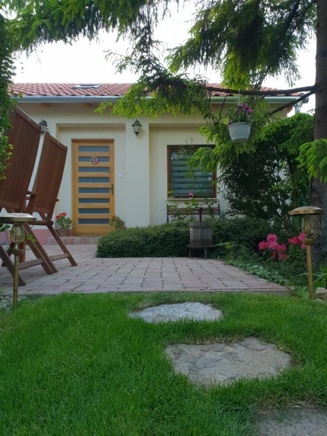 Füred Deluxe Garden Apartment Balatonfüred Buitenkant foto