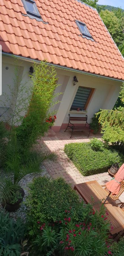 Füred Deluxe Garden Apartment Balatonfüred Buitenkant foto